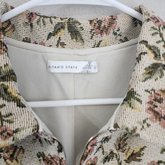 New with tags altard state floral tapestry romper - Picture 3 of 3